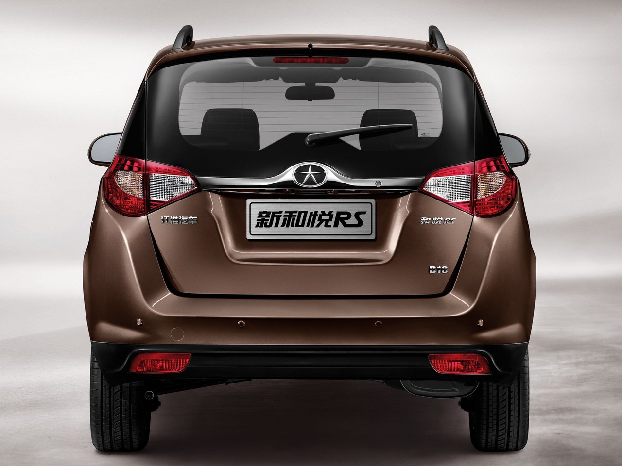 JAC J6 (Heyue RS) Компактвэн