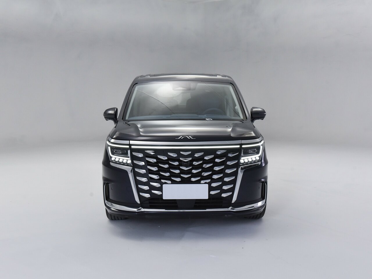JAC Refine RF8 Минивэн