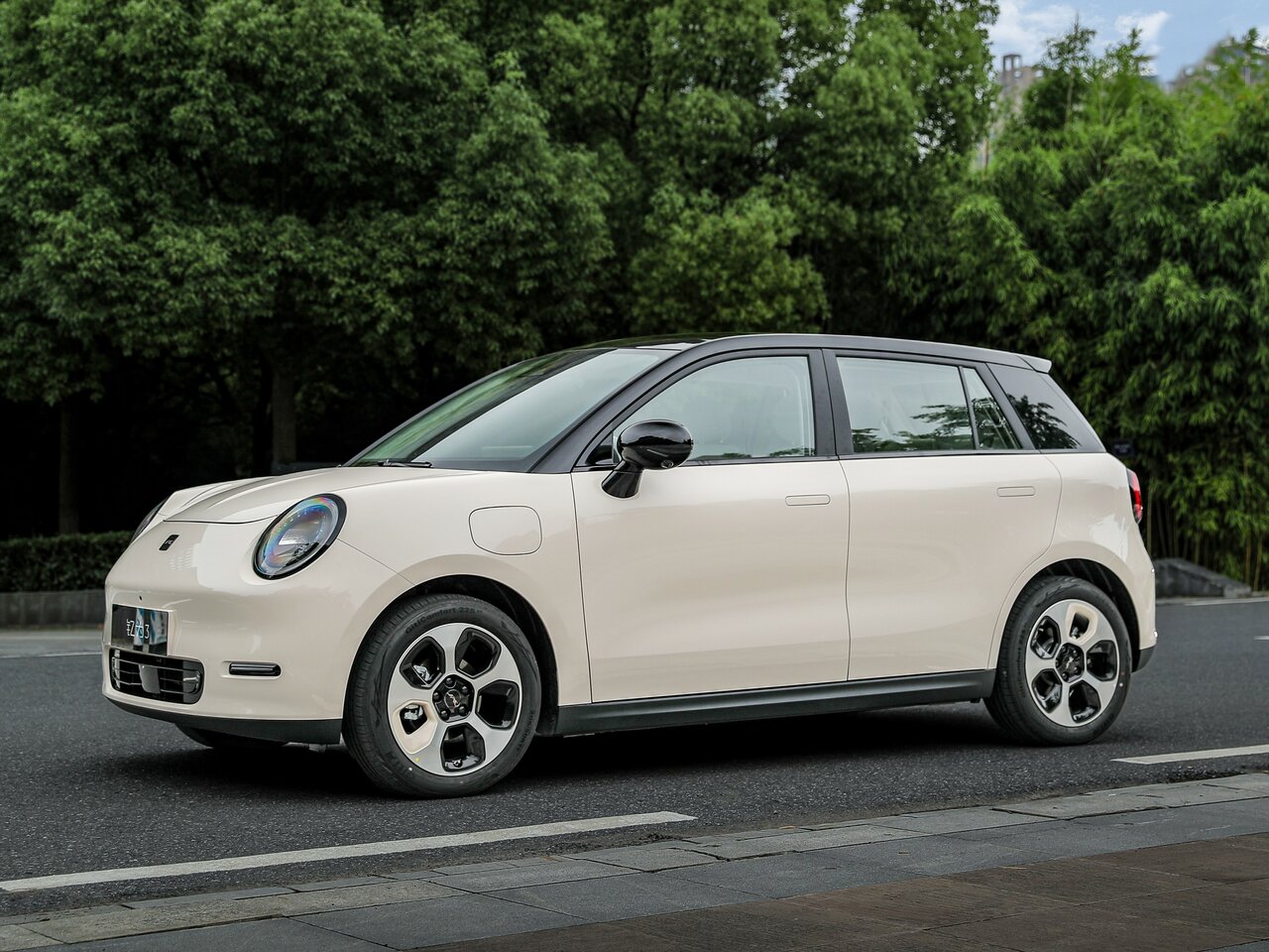 JAC Yttrium 3 Хэтчбек 5 дв.