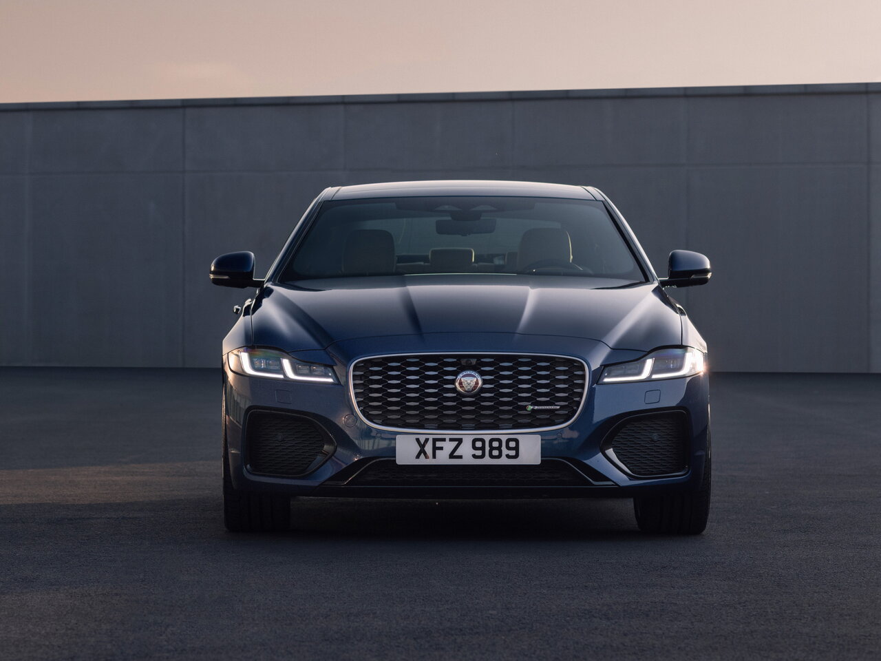 Jaguar XF II Рестайлинг