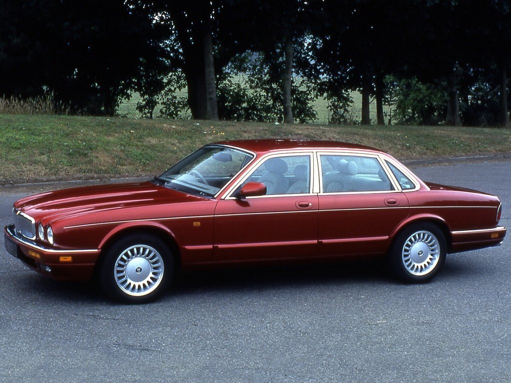 Jaguar XJ II (X300)