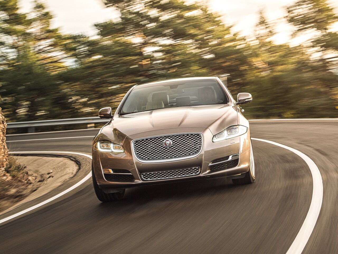 Jaguar XJ IV (X351) Рестайлинг