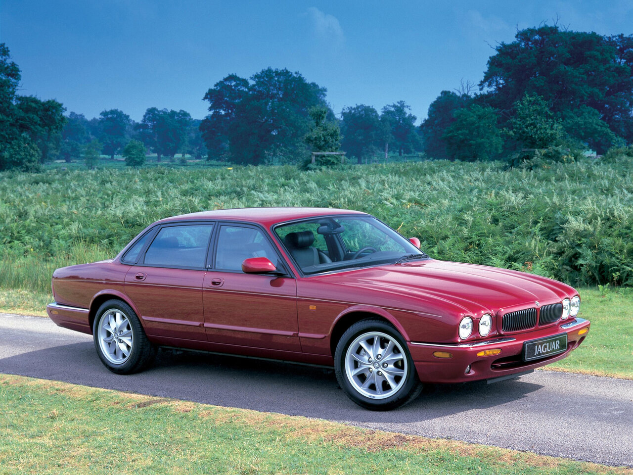Jaguar XJ II (X308)