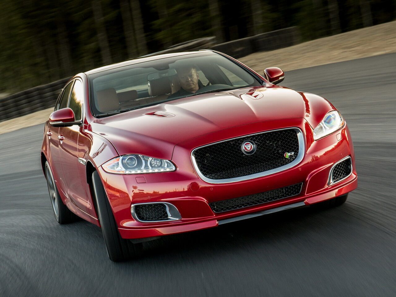 Jaguar XJR IV (X351)