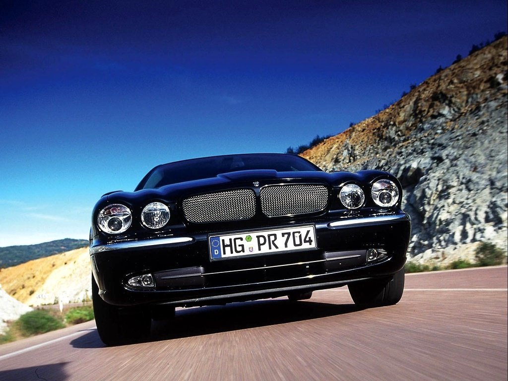 Jaguar XJR III (X350)