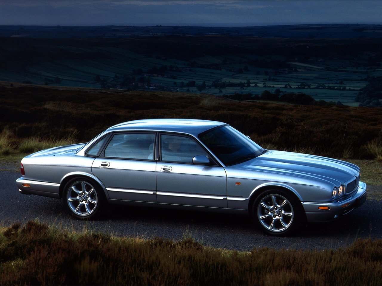 Jaguar XJR II (X300)