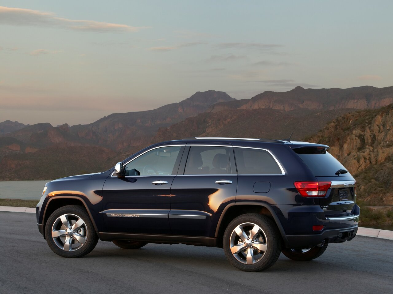Jeep Grand Cherokee IV (WK2)