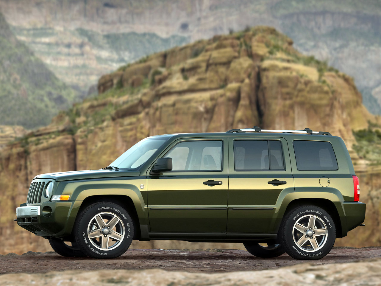 Jeep Liberty (Patriot) Внедорожник 5 дв.