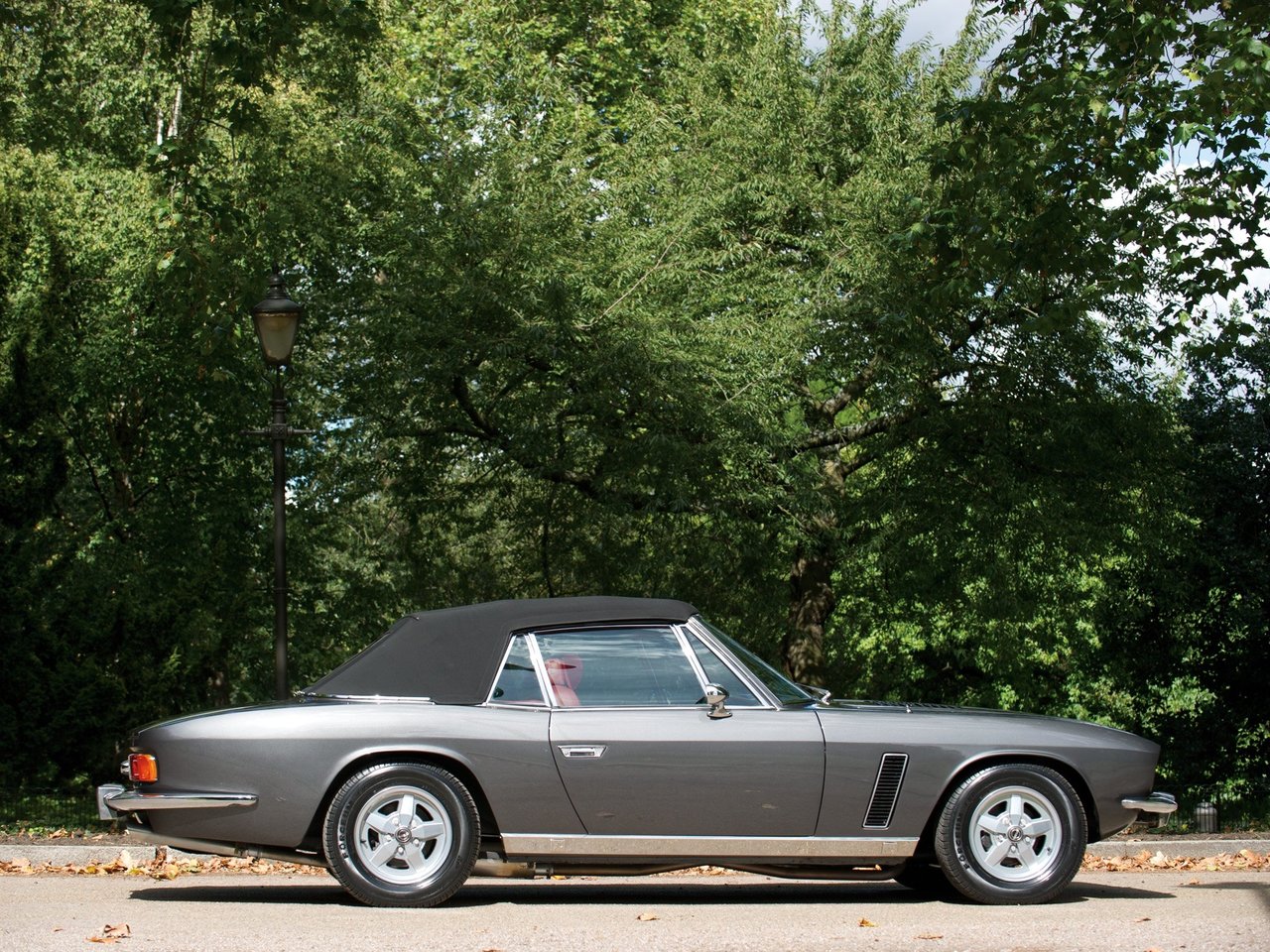 Jensen Interceptor I