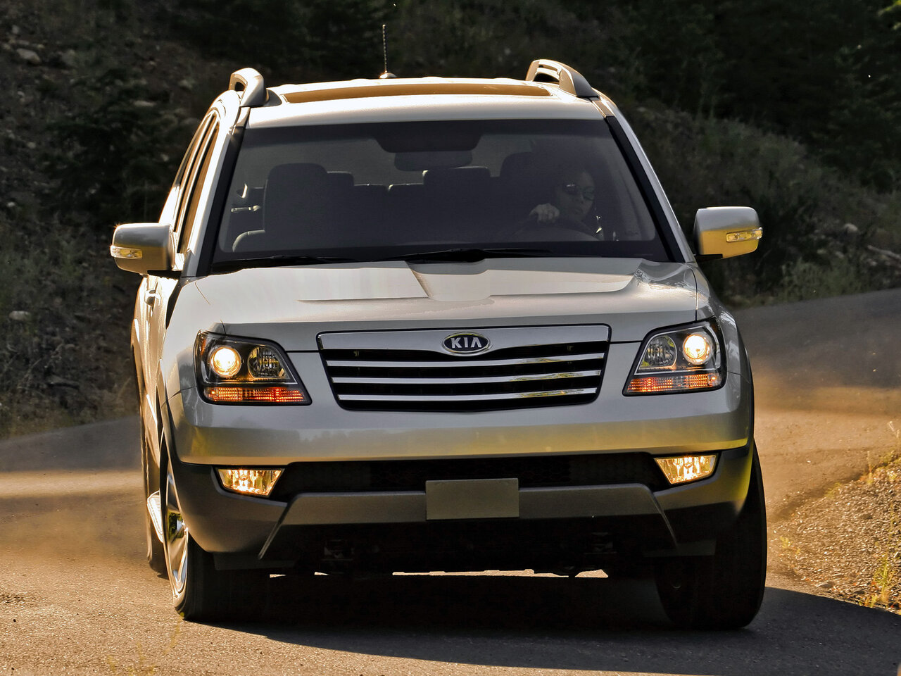 Kia Borrego I