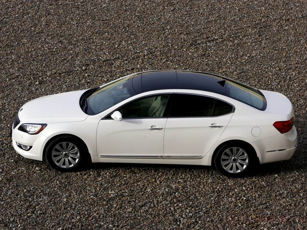 Kia Cadenza I