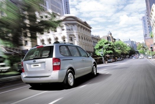 Kia Carnival II