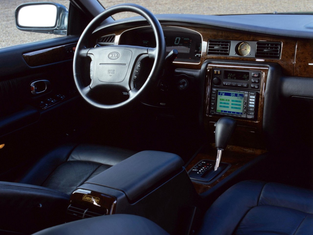 Kia Enterprise Седан