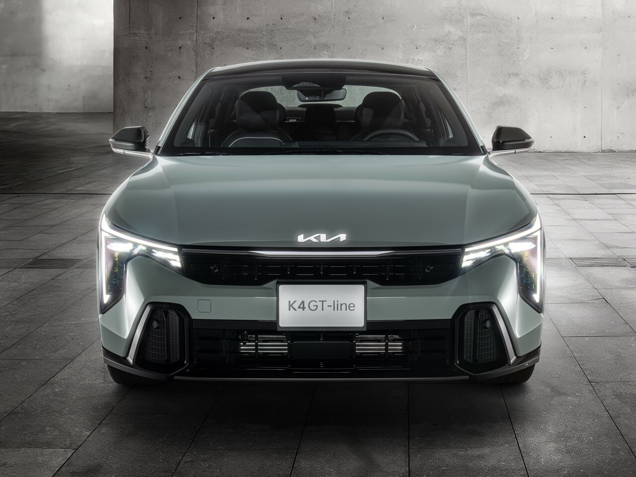 Kia K4 c 2024 года
