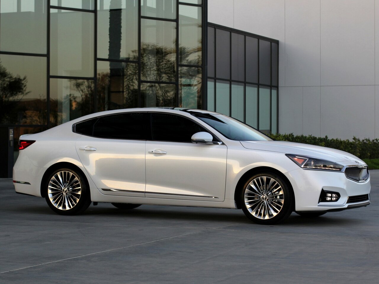 Kia K7 YG (II)