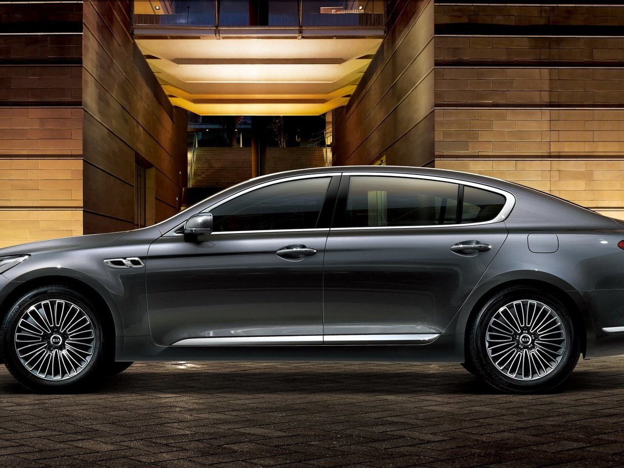 Kia Quoris I
