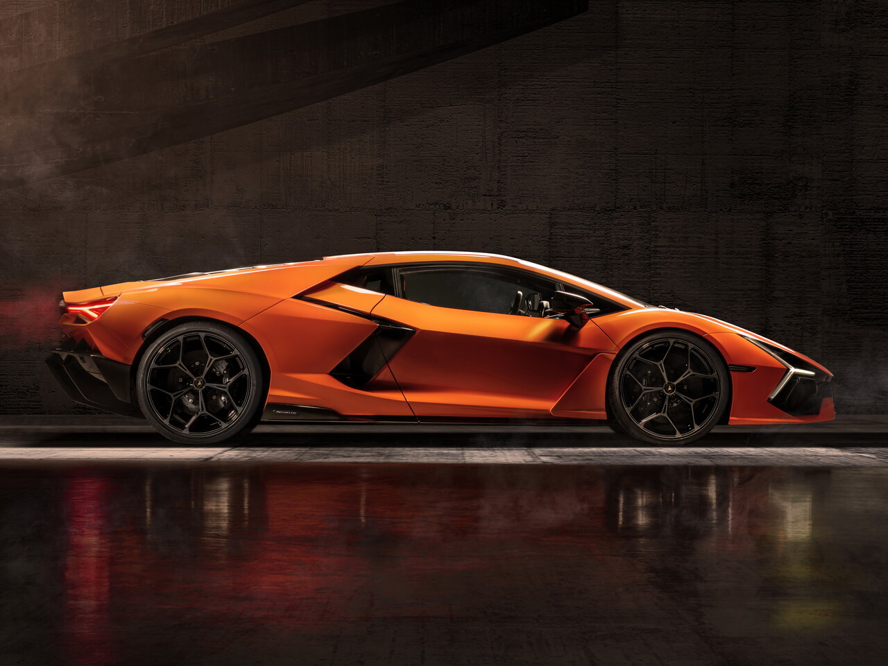Lamborghini Revuelto Купе