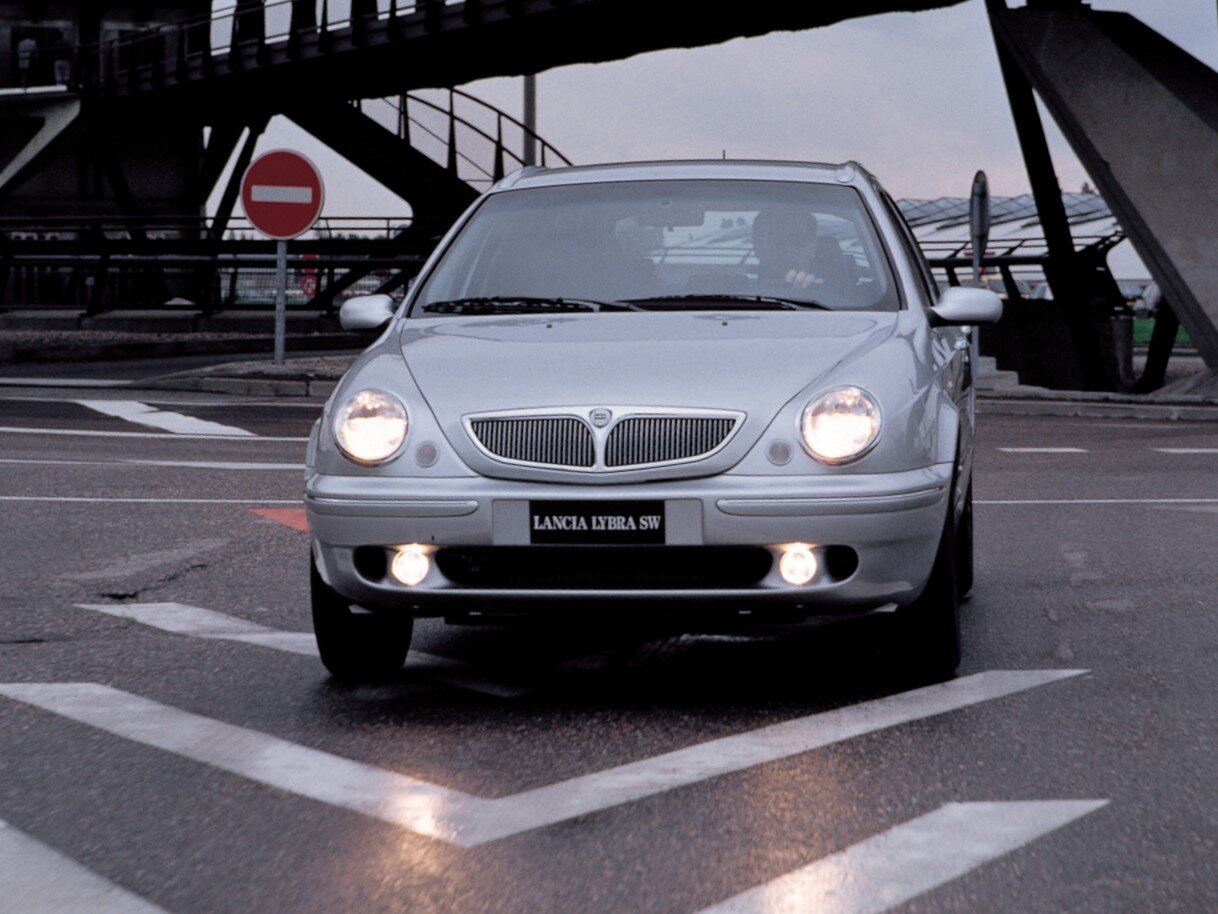Lancia Lybra 1999 – 2006
