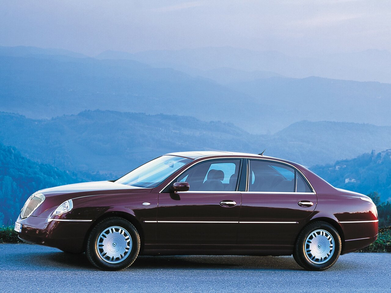 Lancia Thesis Седан