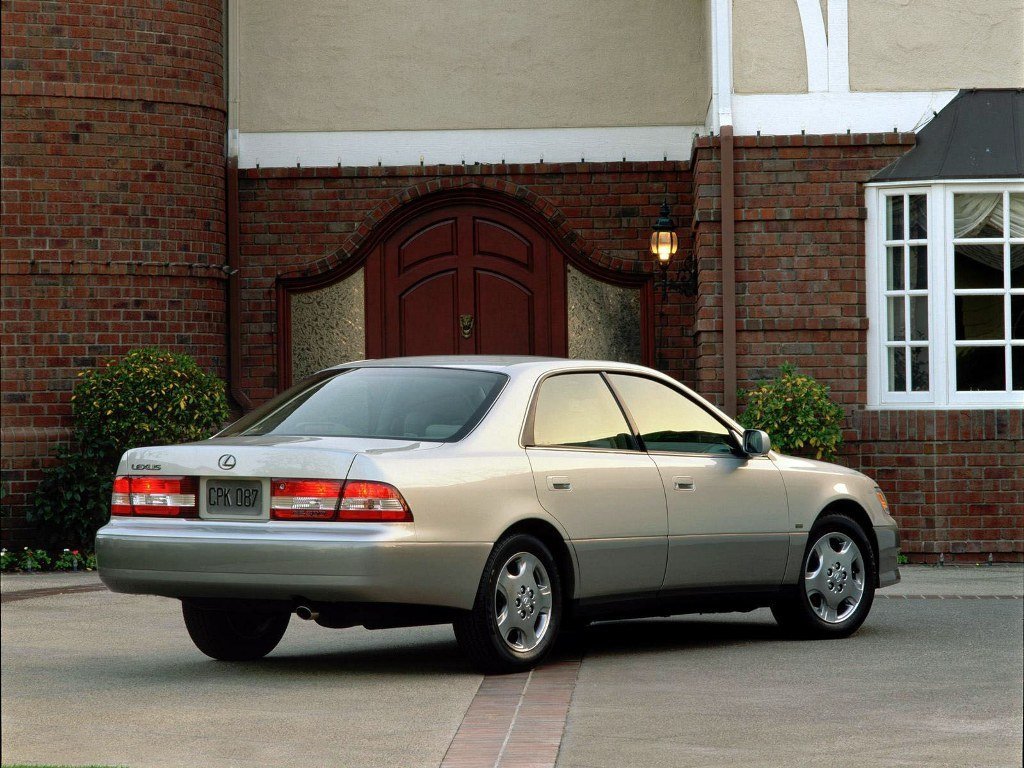 Lexus ES III