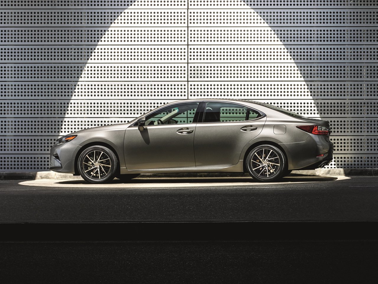 Lexus ES VI Рестайлинг