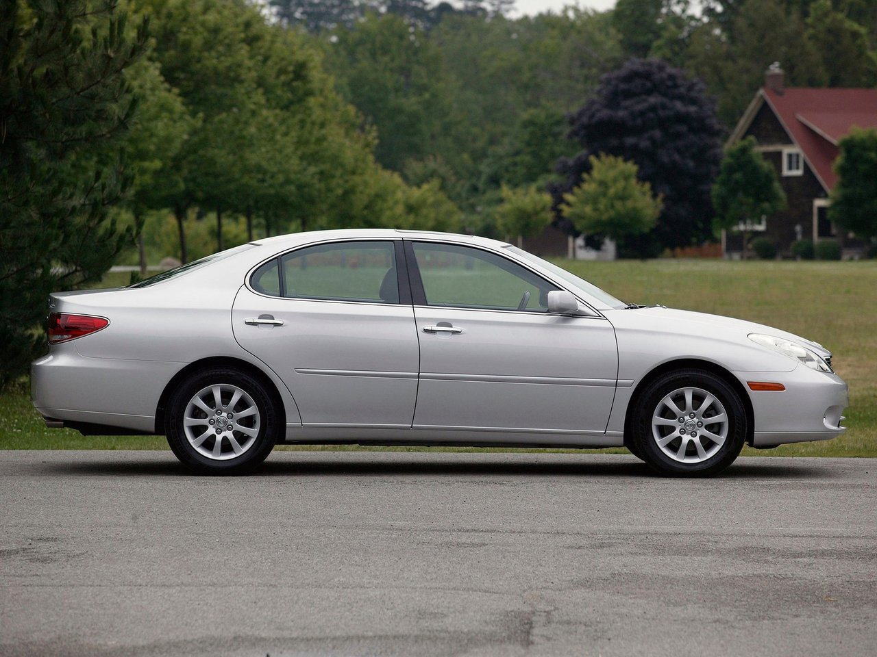 Lexus ES IV Рестайлинг