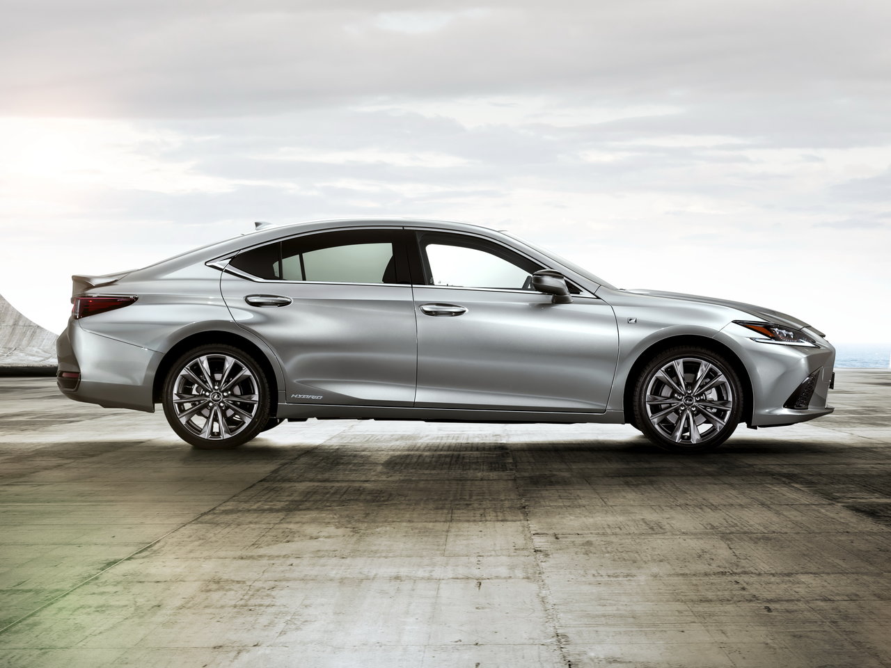 Lexus ES VII