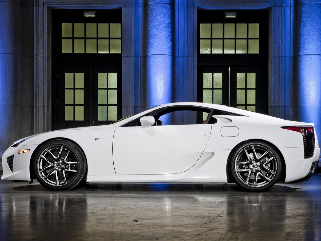 Lexus LFA Купе