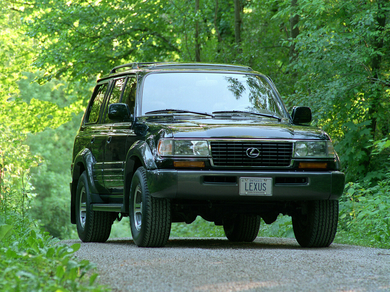 Lexus LX I