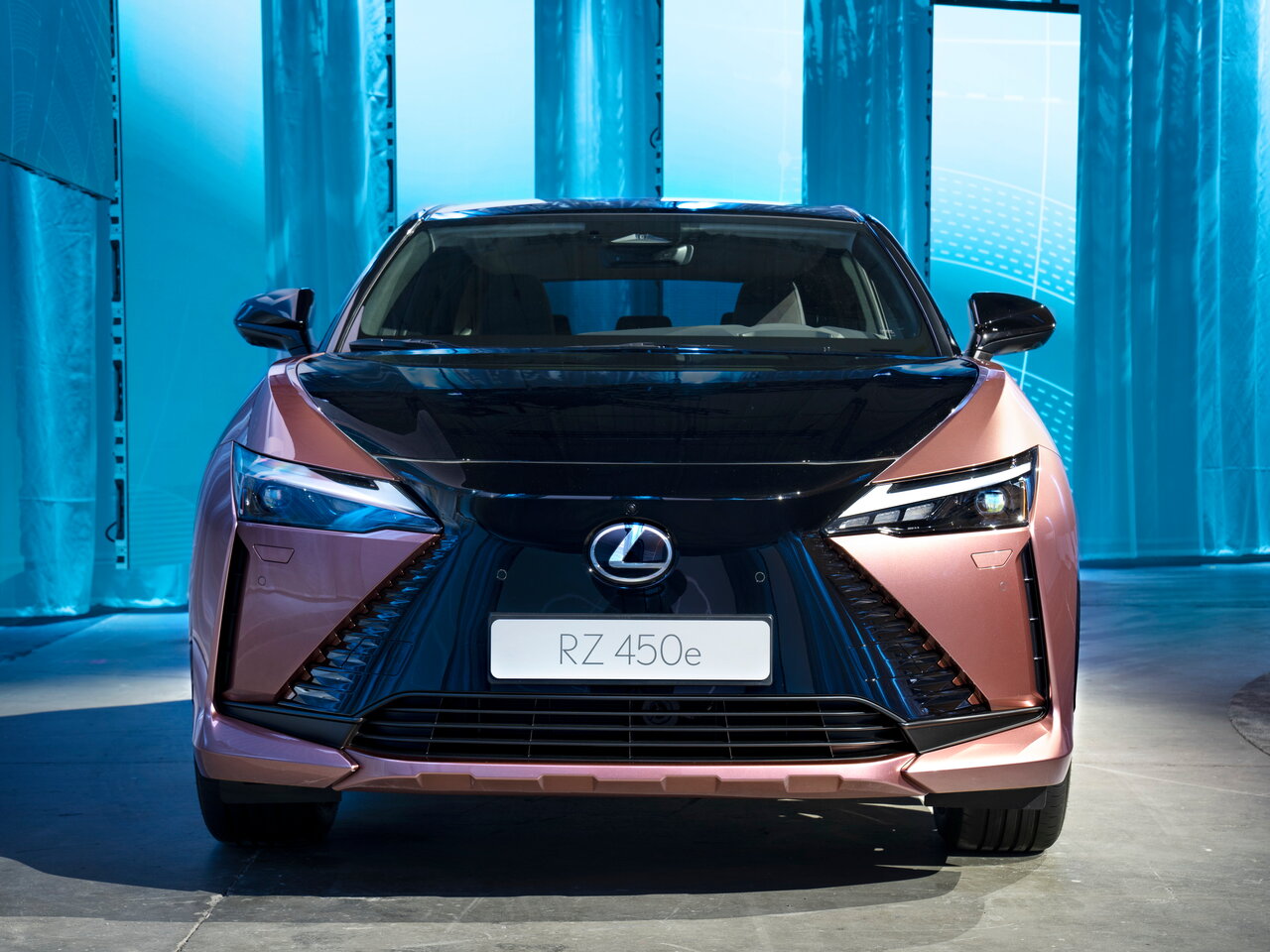 Lexus RZ Внедорожник 5 дв.