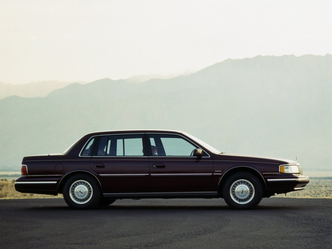 Lincoln Continental VIII