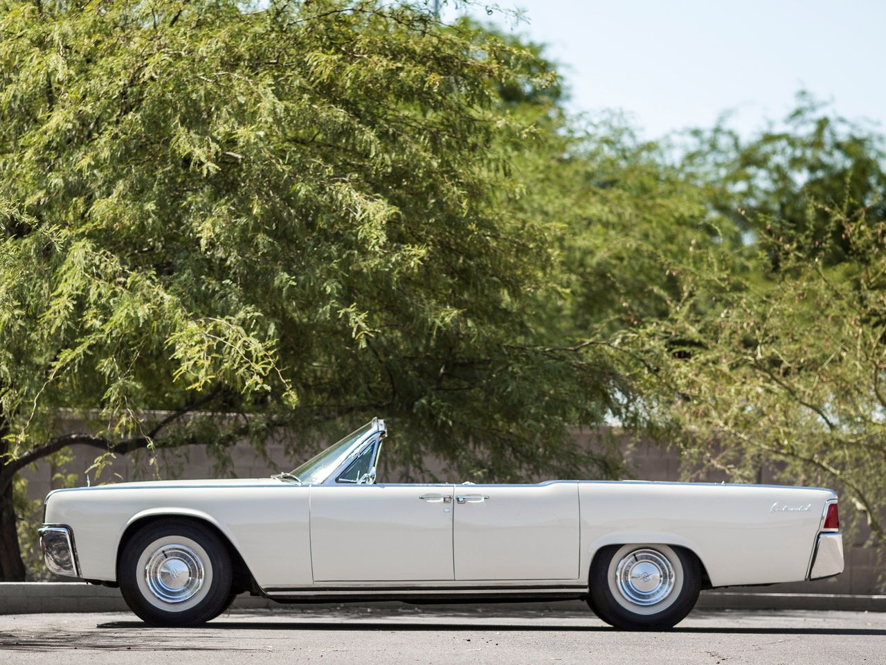 Lincoln Continental IV