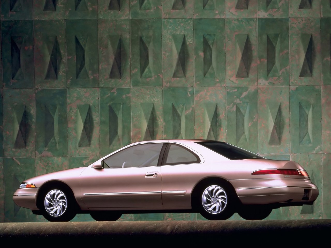 Lincoln Mark VIII I