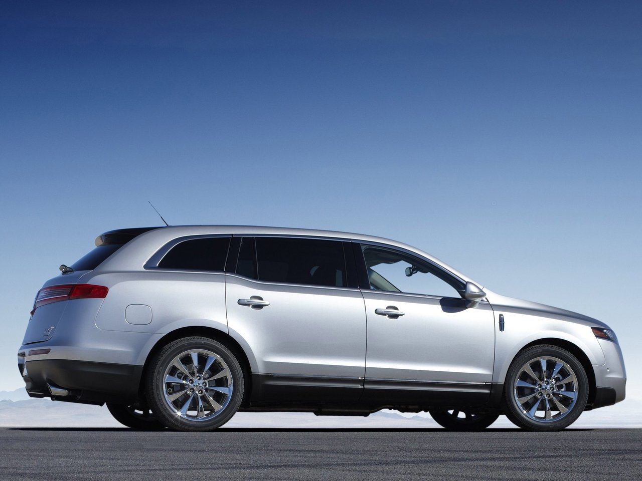 Lincoln MKT I