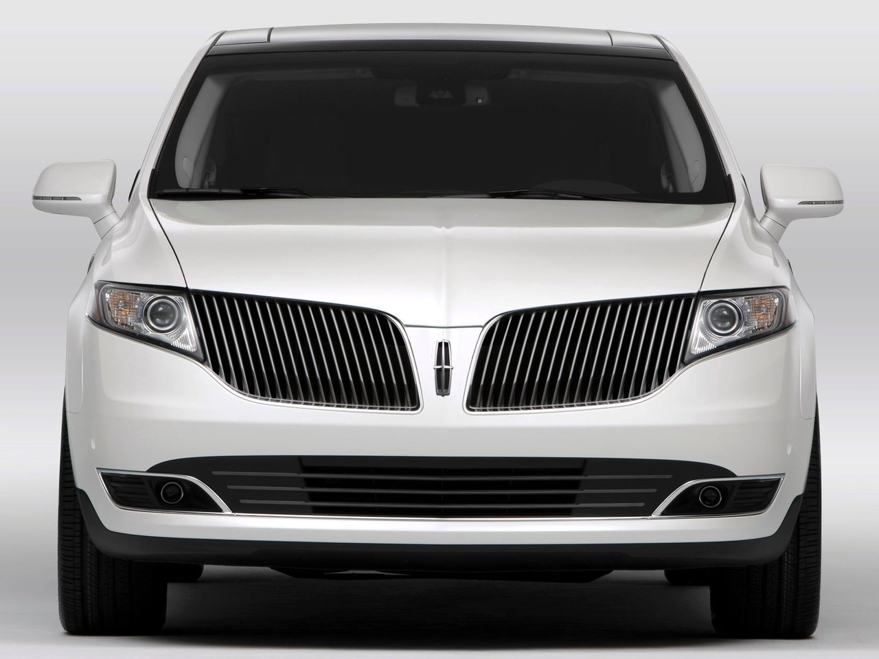 Lincoln MKT I Рестайлинг