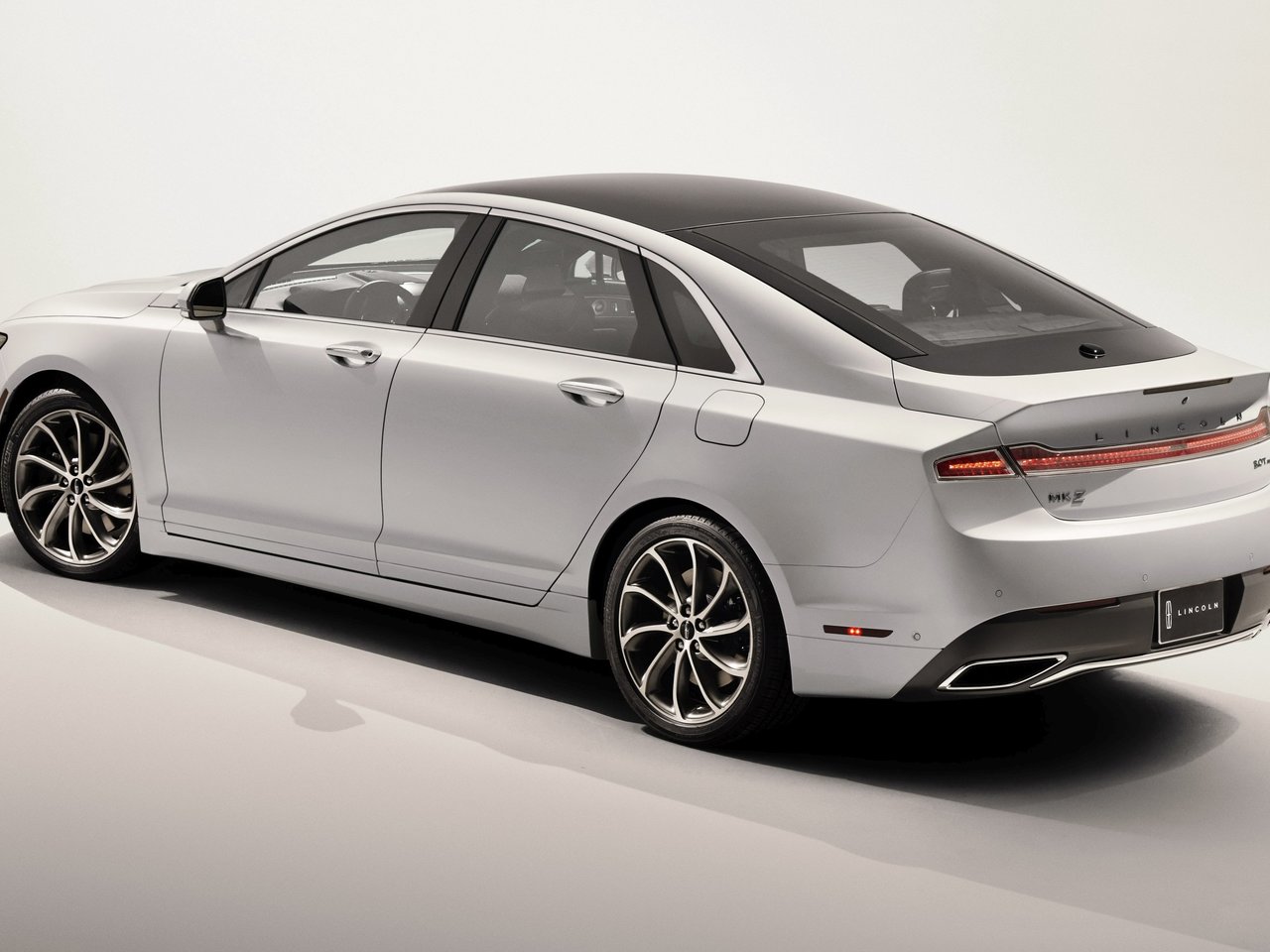 Lincoln MKZ II Рестайлинг