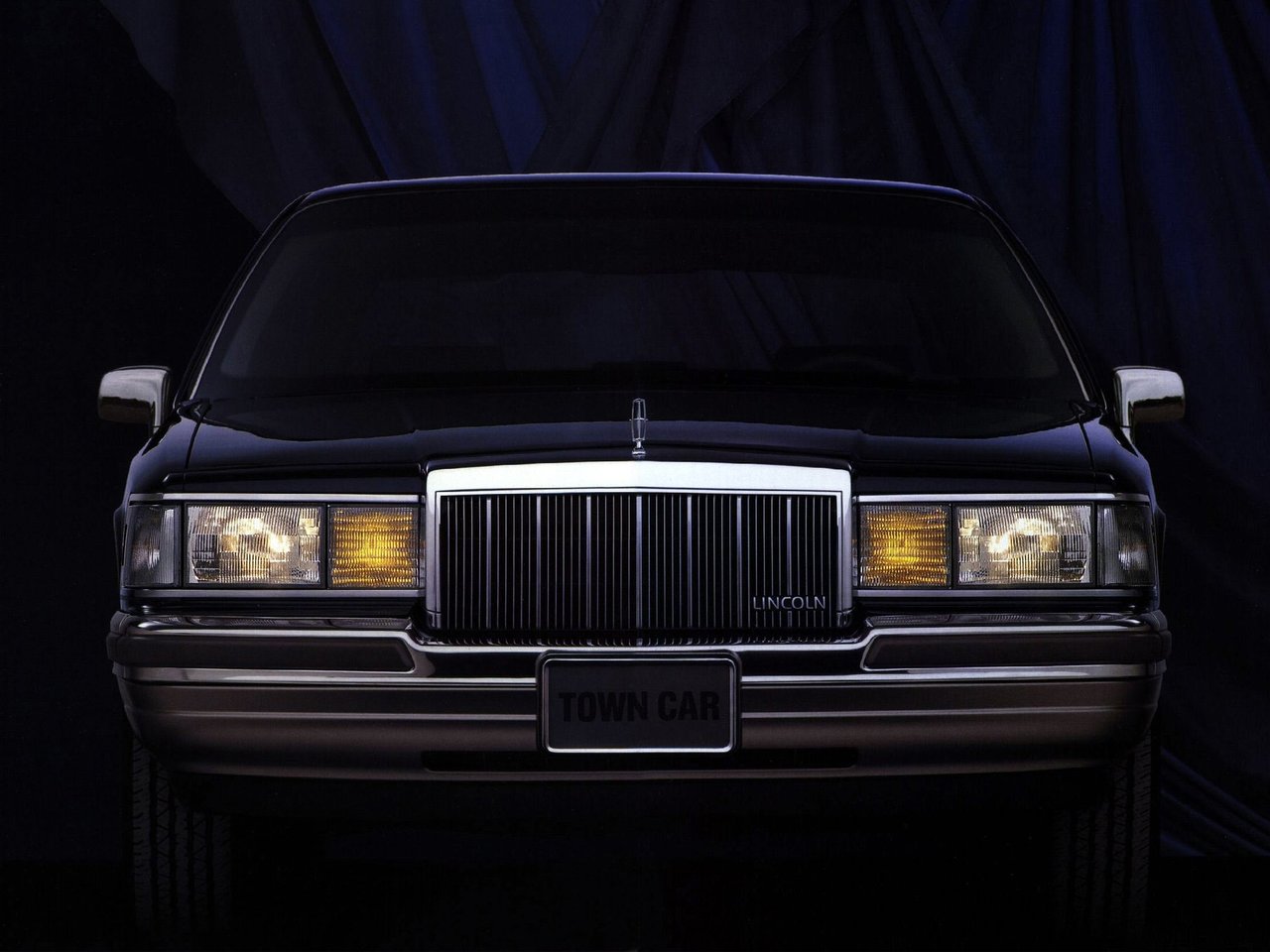 Lincoln Town Car II