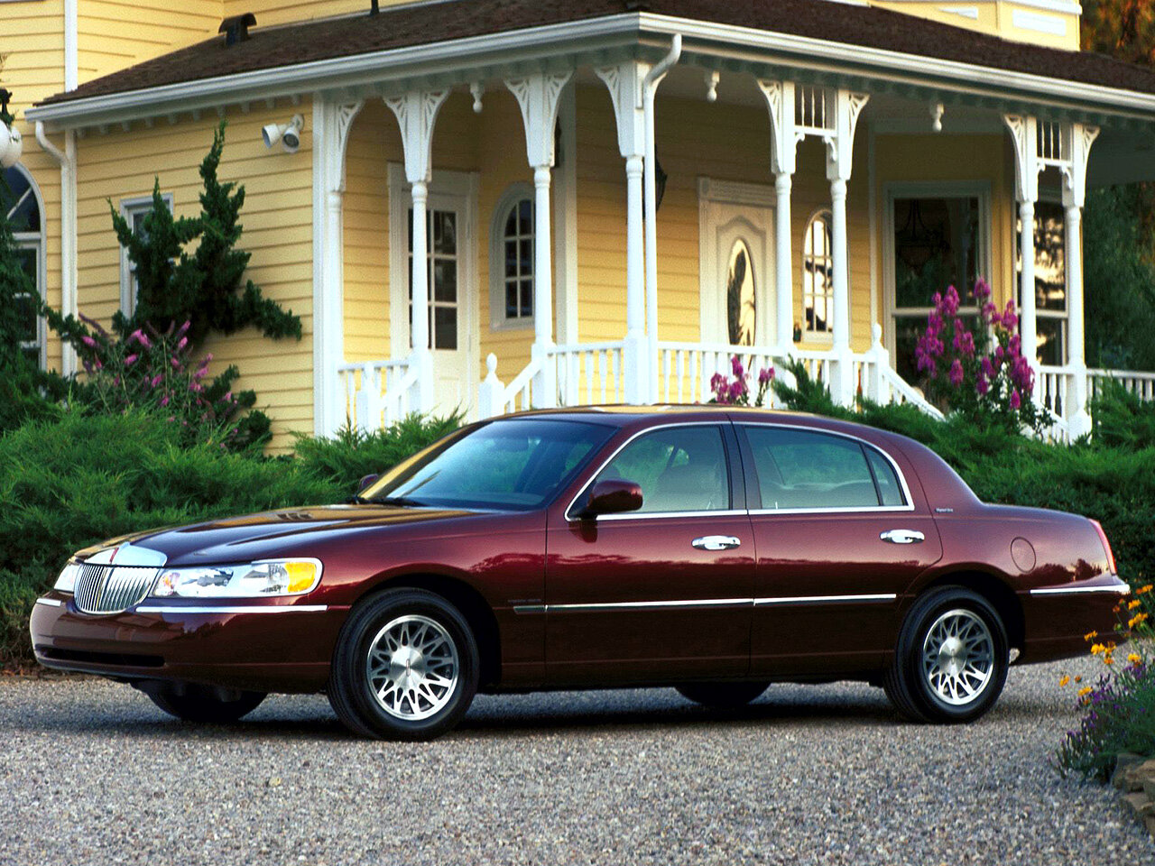 Lincoln Town Car III