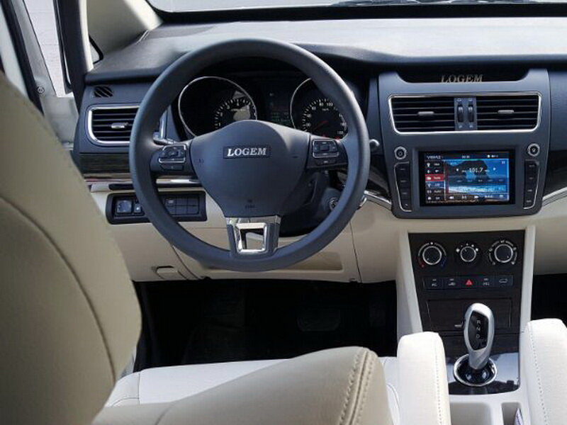 Logem EC30 Минивэн
