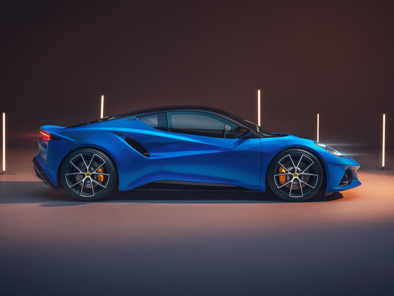 Lotus Emira Купе