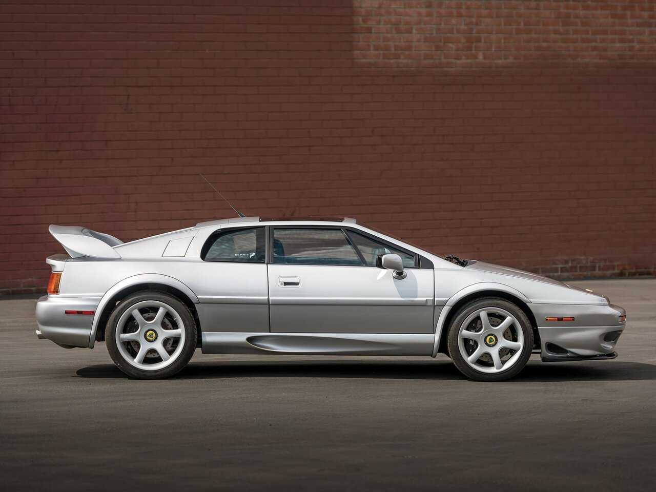 Lotus Esprit V