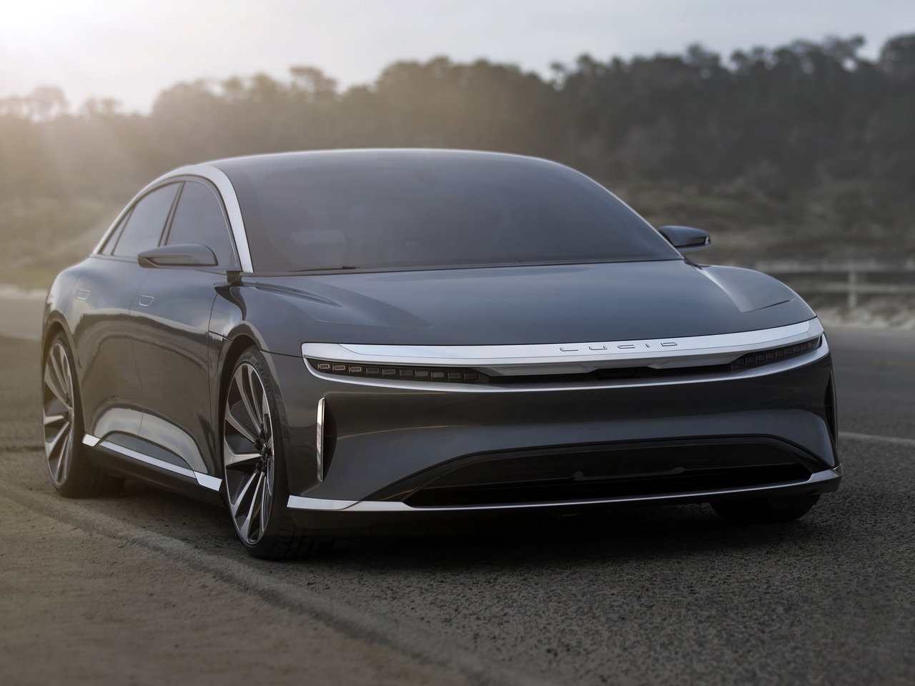 Lucid Air Седан