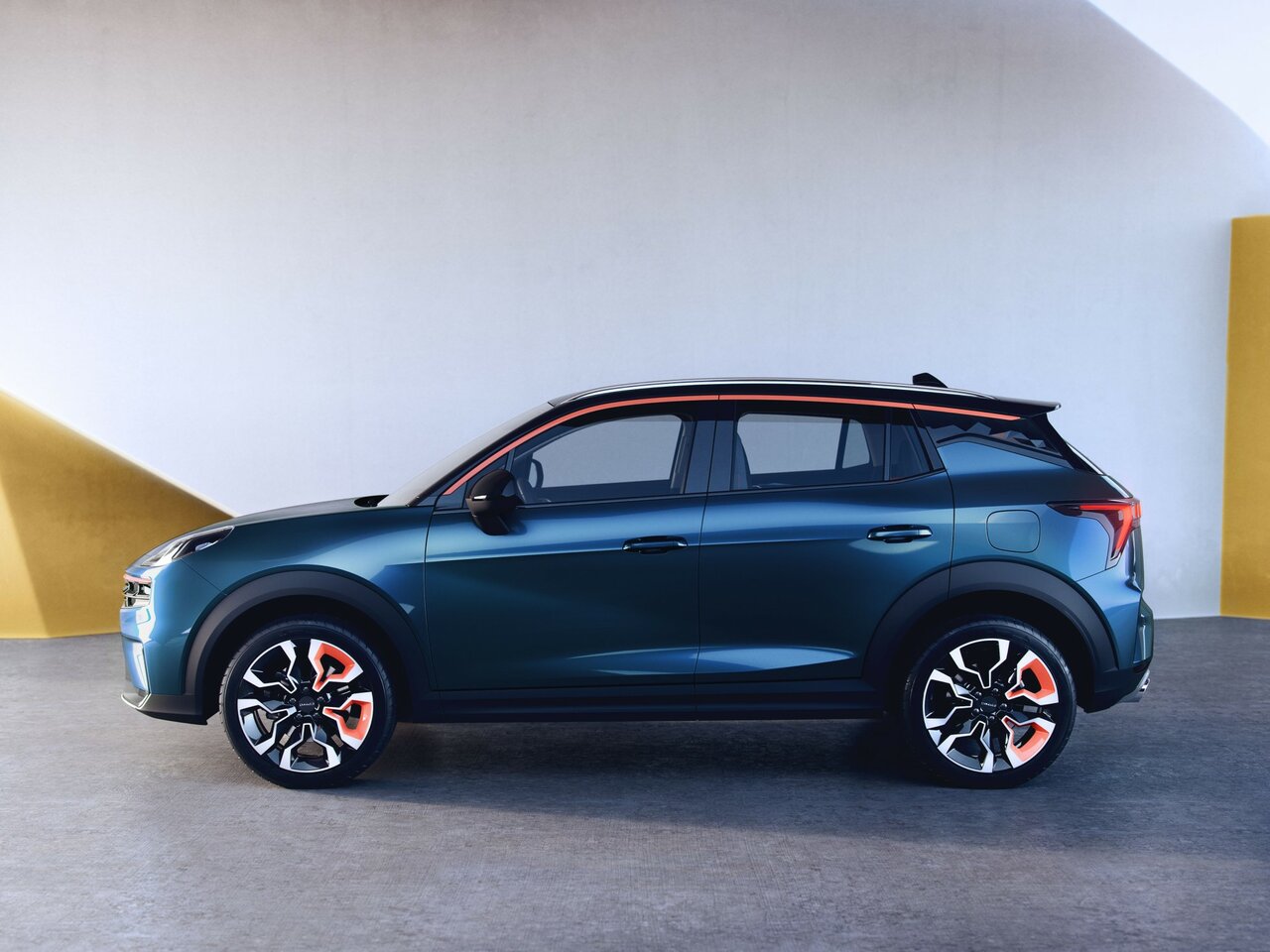 Lynk &amp; Co 06 I