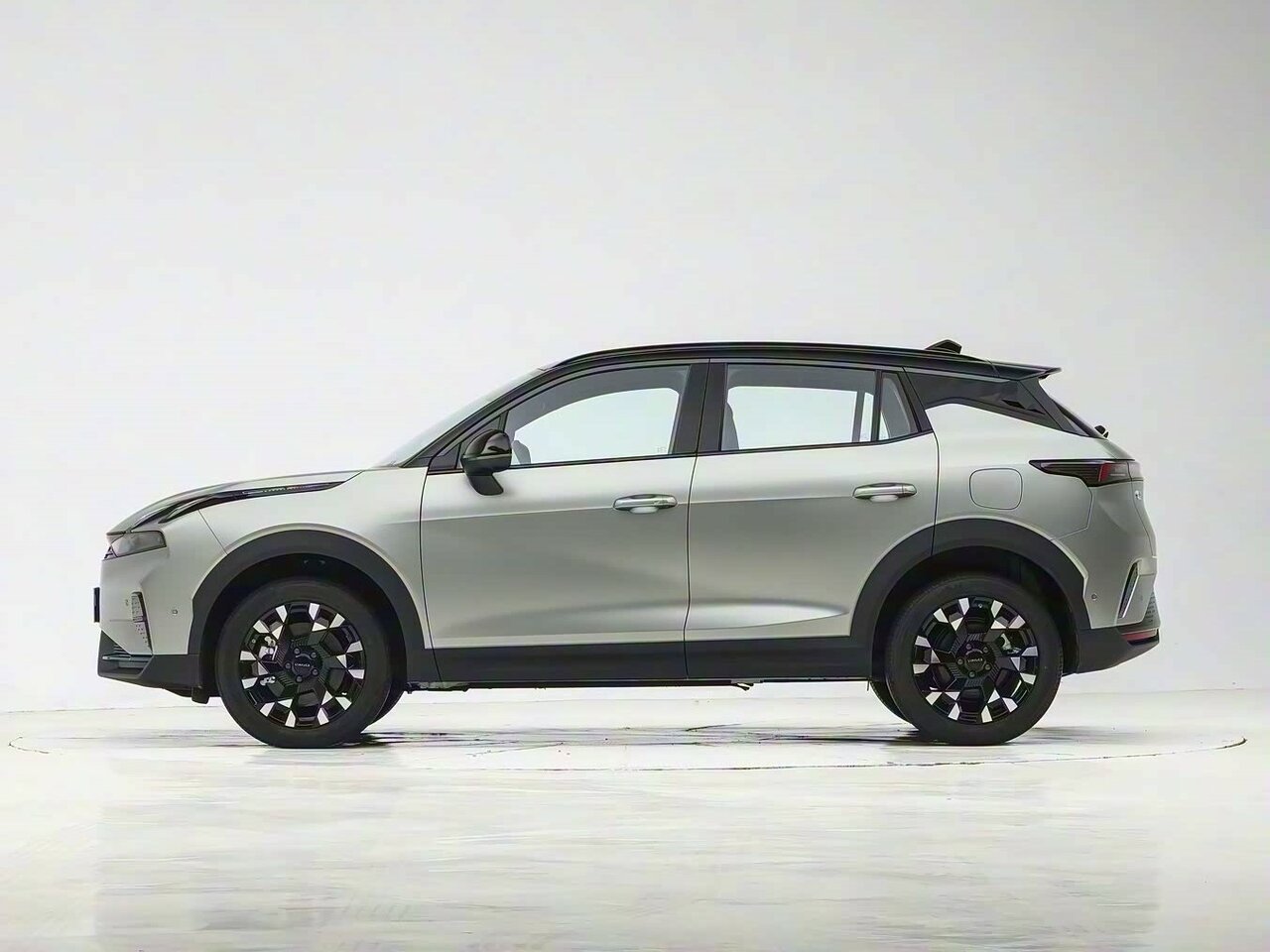 Lynk &amp; Co 06 I Рестайлинг