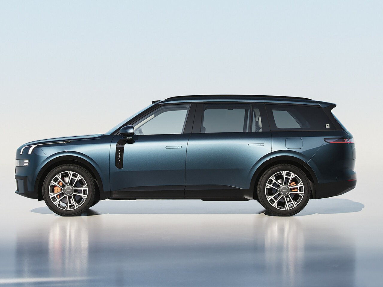 Lynk &amp; Co 900 Внедорожник 5 дв.