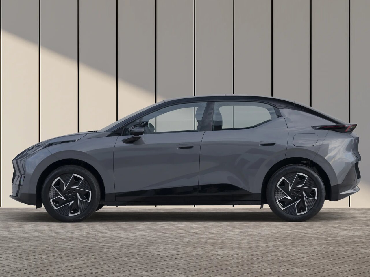 Lynk &amp; Co Z20 Внедорожник 5 дв.