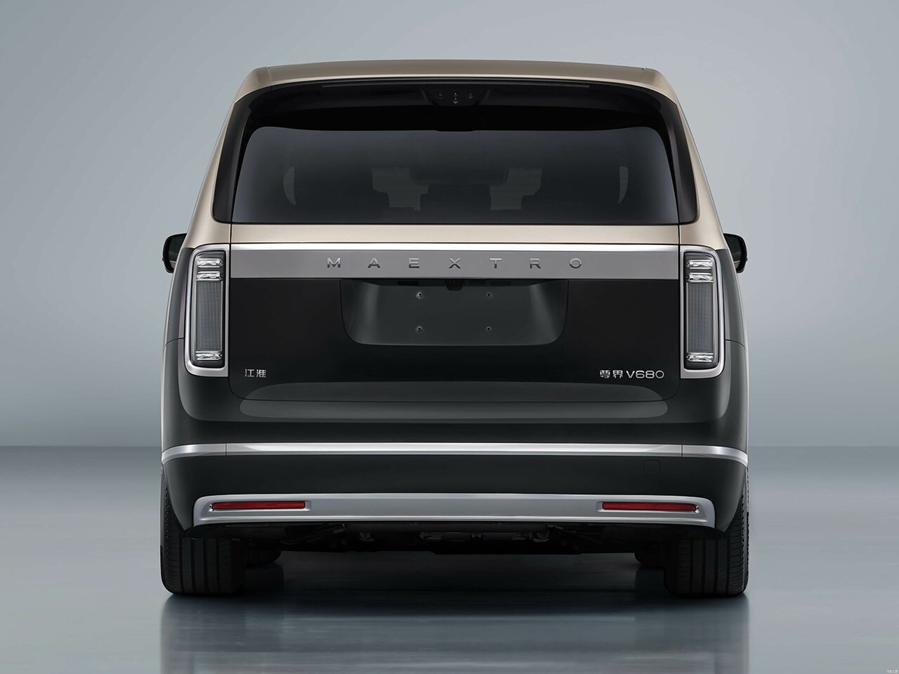 Maextro V680 Минивэн