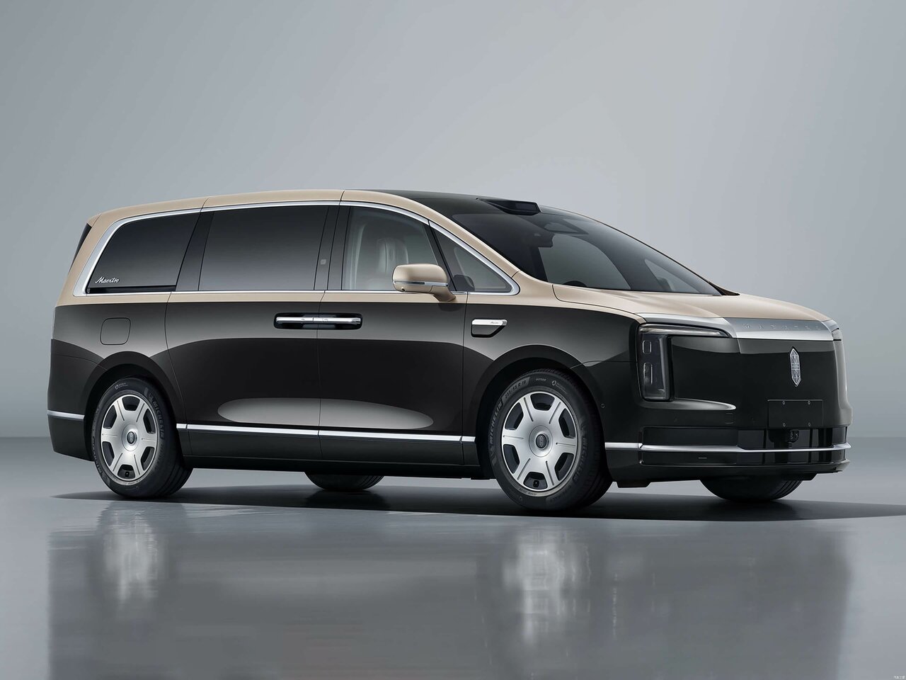Maextro V680 Минивэн