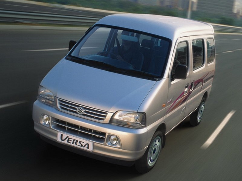 Maruti Versa Компактвэн