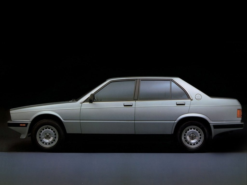 Maserati 420 Седан